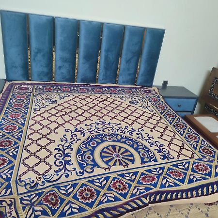 Lavish Residency Guest House Fasial Town 라왈핀디 외부 사진