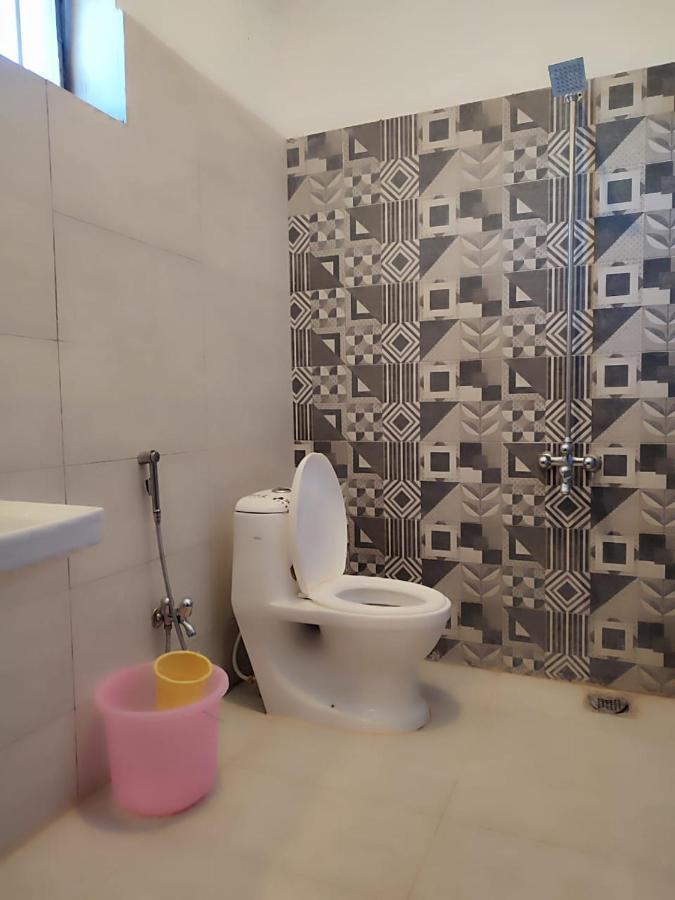 Lavish Residency Guest House Fasial Town 라왈핀디 외부 사진