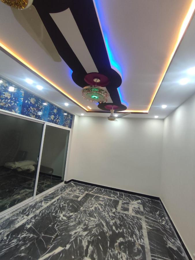Lavish Residency Guest House Fasial Town 라왈핀디 외부 사진